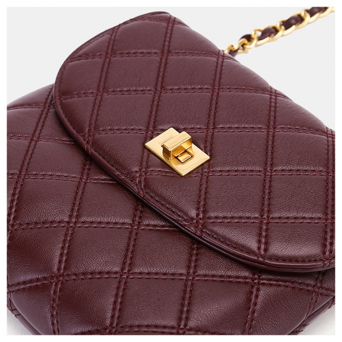 Hot selling wine pu leather mini quilted  chest bag for girl 