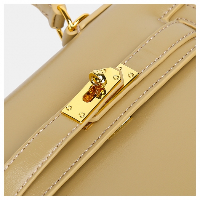 Designer Yellow Young Ladies Custom Logo Vegan Leather Tote Handbag With Lock 