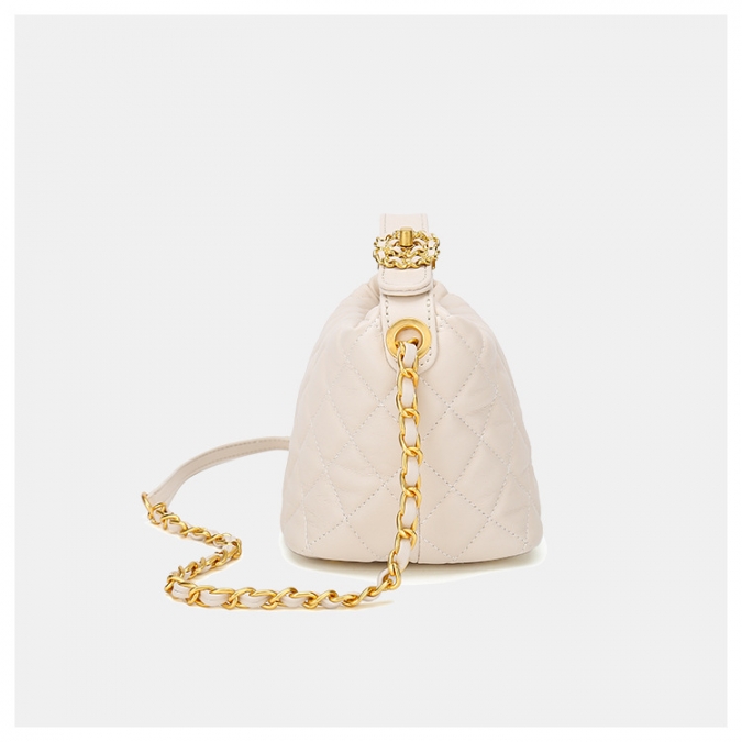 Designer handbags outlet white leather quilted shoulder bag 