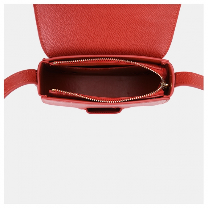 Niche Design Retro Ladies Saddle Bag Semi-circle Crossbody Bag With Broadband 