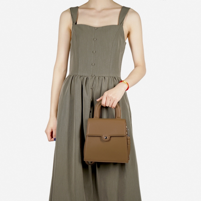 Custom vegan leather retro simple women handbag rapezoid shoulder bag 