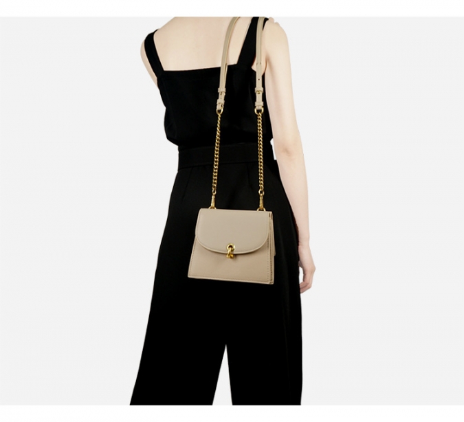 New Fashion Trapezoidal Chain Leisure Shoulder Lock PU Female Cross Body Bag 