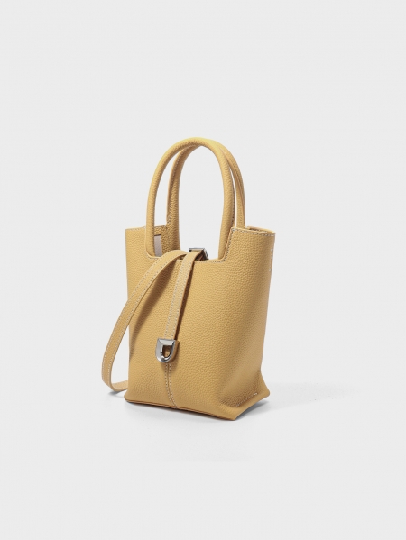Manufacturer of leather bag